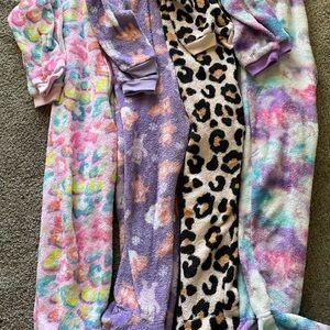 Children’s Place Size 4T pajamas